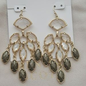 ISO these Vintage Gwen Earrings